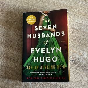The Seven Husbands of Evelyn Hugo Book
